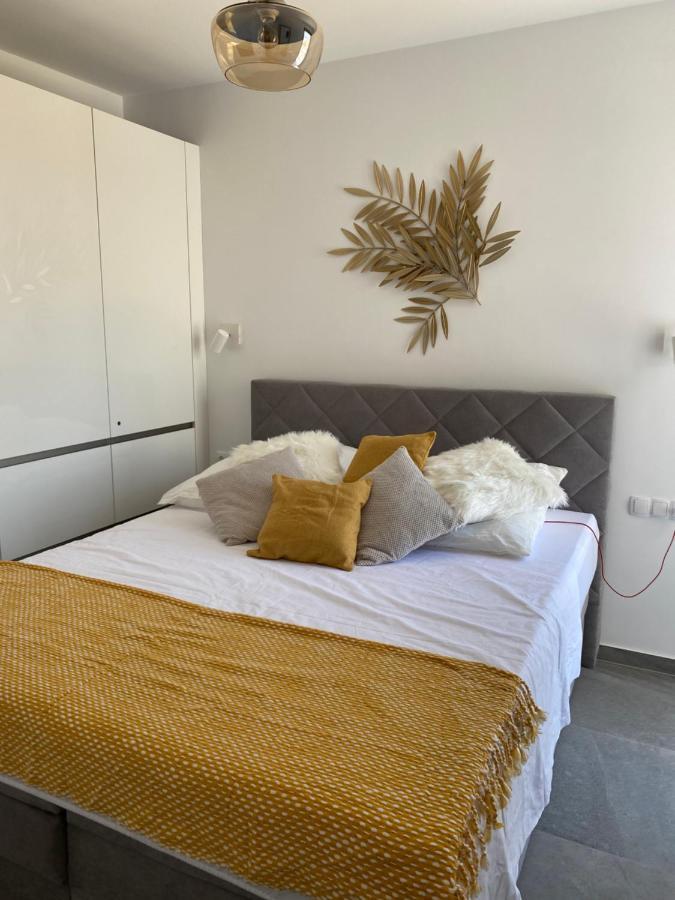 Penthouse Maus Lägenhet Trogir Exteriör bild