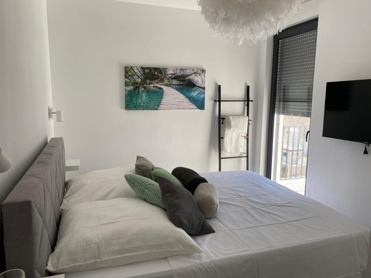Penthouse Maus Lägenhet Trogir Exteriör bild